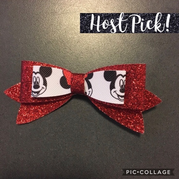 Other - HOST PICK 5/29 🦩 NEW Mickey Mouse hair bow clip